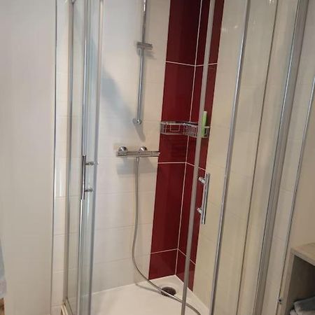 Charmant 2 Pieces A Aubenas 2Etoiles Apartment Exterior photo
